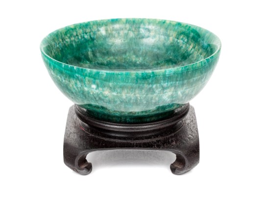 Carved Green Agate Bowl On Stand