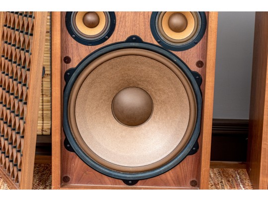 Pair Of Vintage Pioneer CS99A Speakers