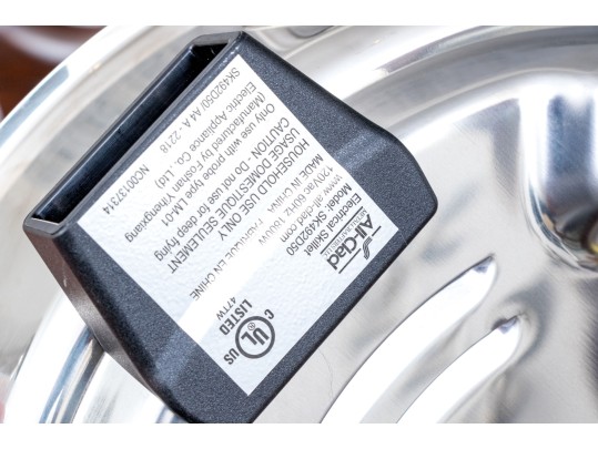 All-Clad Electric 7 Quart Skillet With Lid