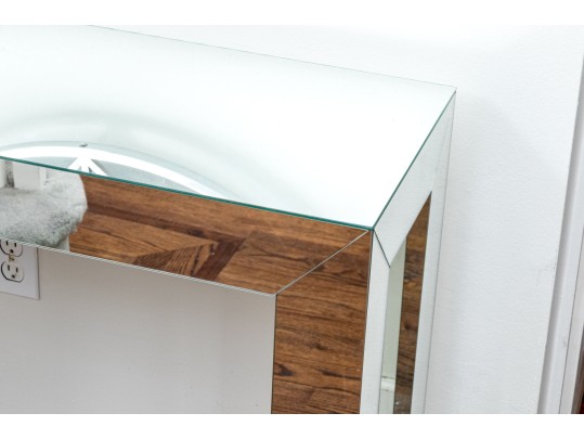 Chic Entryway Mirrored Console Table And Circular Mirror