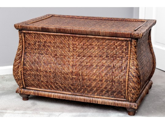Quality Bombe Form Rattan Woven Storage Chest