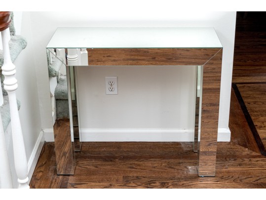 Chic Entryway Mirrored Console Table And Circular Mirror