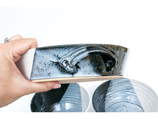 Set Of Callicut Pottery Plates And Bowls 