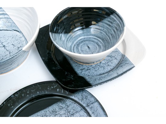 Set Of Callicut Pottery Plates And Bowls 