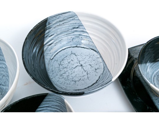 Set Of Callicut Pottery Plates And Bowls 