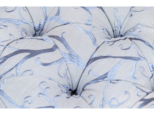 Quality Button Tufted Circular Ottoman For Reupholstery