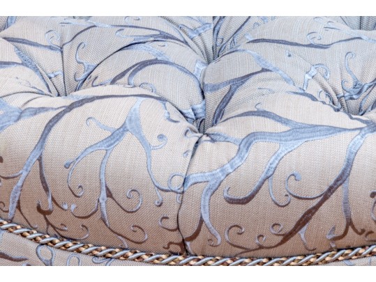 Quality Button Tufted Circular Ottoman For Reupholstery