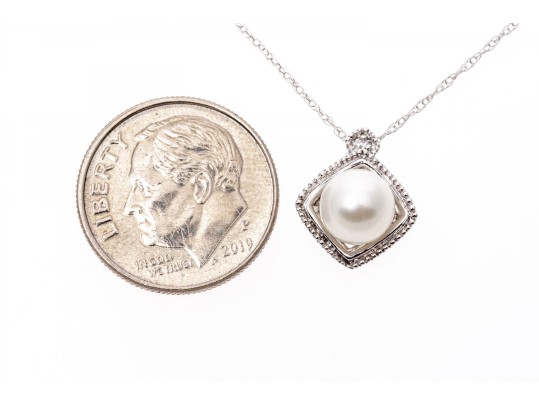 10K White Gold Necklace With Classic Bright White Pearl Pendant