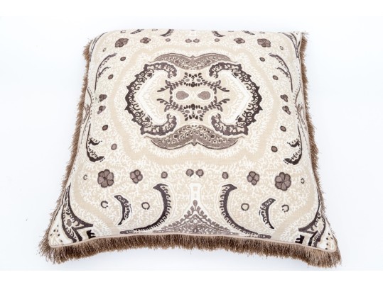 Decorative Kim Seybert Living Oversized Accent Cushion