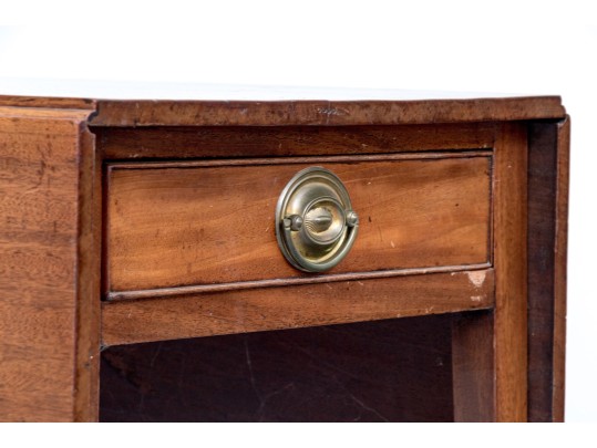 Antique Drop Leaf Pembroke Table, Ca. 1820 Or Earlier