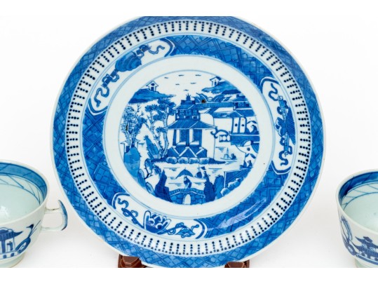 Assembled Collection Of Chinese And Chinese Export Blue And White Porcelain