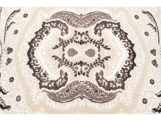 Decorative Kim Seybert Living Oversized Accent Cushion