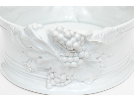 Vista Allegre For Mottahedeh White Glazed Ceramic Oval Center Bowl