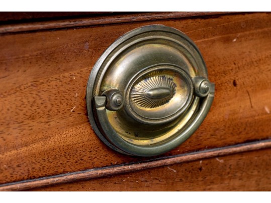 Antique Drop Leaf Pembroke Table, Ca. 1820 Or Earlier