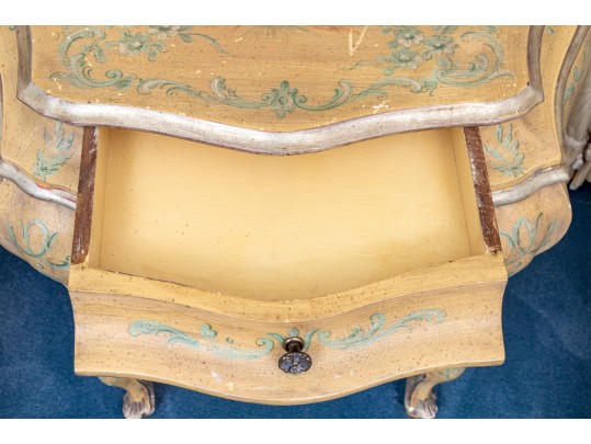 Charming Venetian Style Bombé Commode, Probably Italian