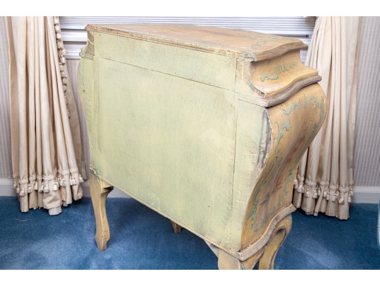 Charming Venetian Style Bombé Commode, Probably Italian
