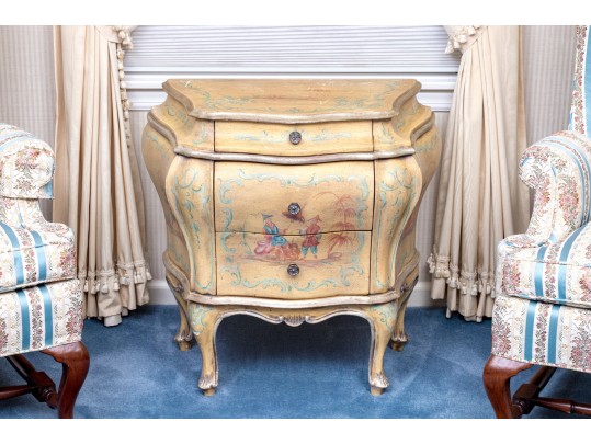 Charming Venetian Style Bombé Commode, Probably Italian