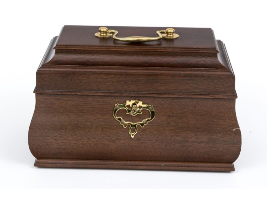 Virginia Metalcrafters Williamsburg Reproduction Tea Caddy