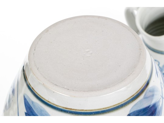 Set Of Three Simon Pearce Marked Graduated Blue And White Ceramic Pitchers