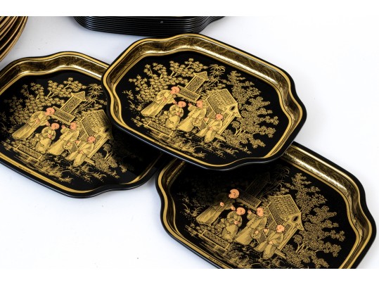 Entertaining Lot With 42 Pieces