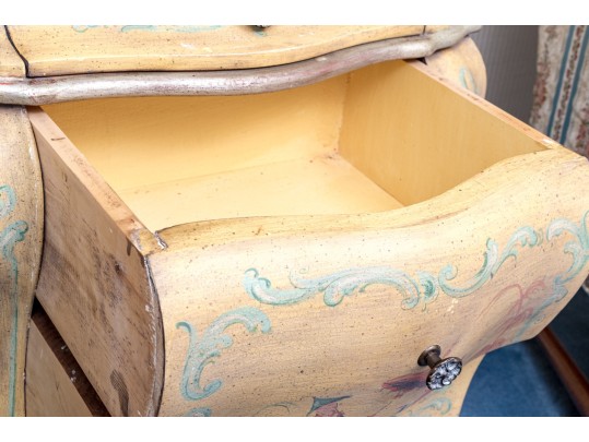 Charming Venetian Style Bombé Commode, Probably Italian