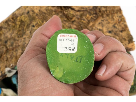 Decorative Manger Sculpture