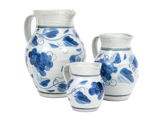 Set Of Three Simon Pearce Marked Graduated Blue And White Ceramic Pitchers