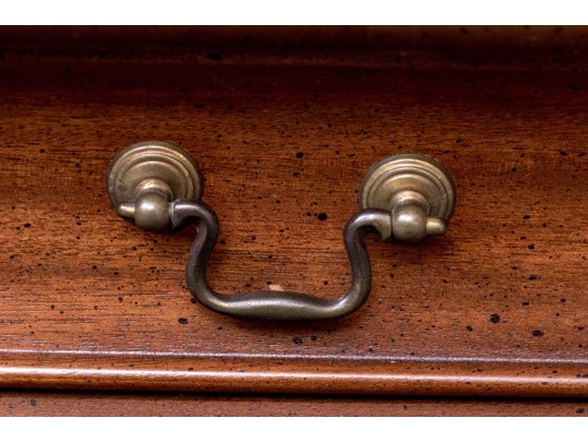 Pair Of Hickory Chair Co. Queen Anne Style End Tables