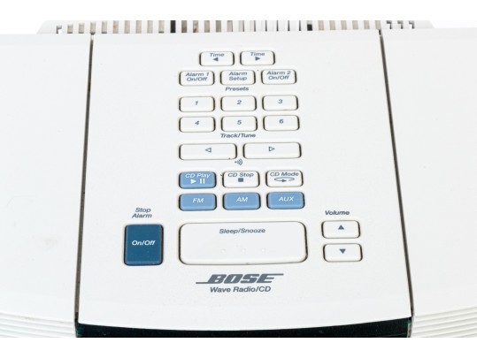 Bose Wave Radio With Controller