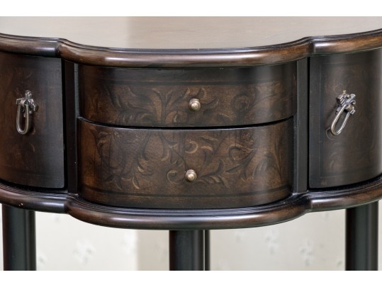Attrib. The Bombay Company Quatrefoil Form Entry Table