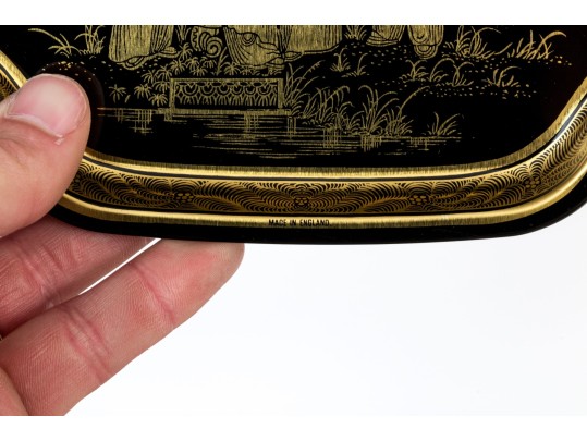 Entertaining Lot With 42 Pieces