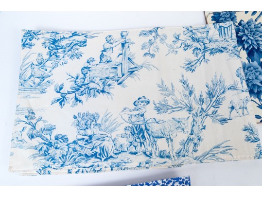 Collection Of Table Cloths, Table Runners, And Napkins