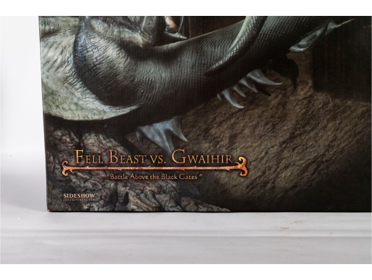 Sideshow Collectibles “Fell Beast Vs. Gwaihir” Diorama — The Lord Of The Rings: Battle Above The Black 