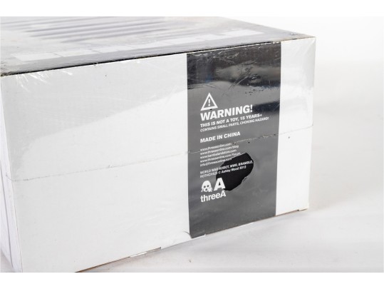 ThreeA World War Robot “Rothchild Bramble Mk3 Heavy” – Ashley Wood (2012)