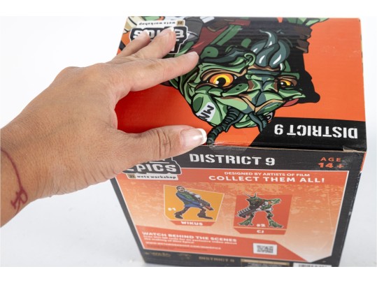 Weta Workshop Mini Epics “District 9 – CJ” Vinyl Figure (#2)