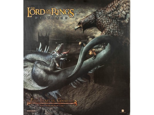 Sideshow Collectibles “Fell Beast Vs. Gwaihir” Diorama — The Lord Of The Rings: Battle Above The Black 