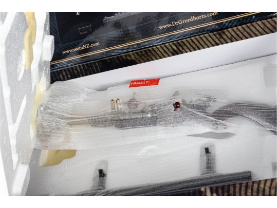 Dr. Grordbort’s “Ray-Blunderbuss: The Unnatural Selector” Miniature Version – Limited Edition