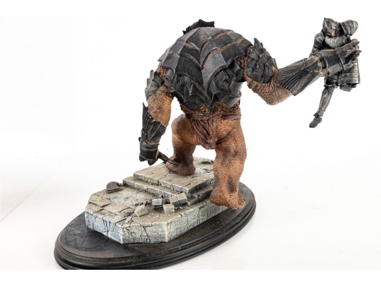 The Lord Of The Rings: The Return Of The King – “The Battle Troll Of Mordor” Polystone Statue By Sidesh