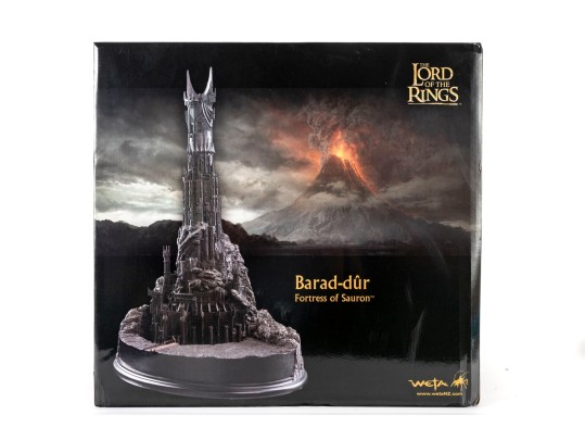 “The Lord Of The Rings: Barad-dûr – Fortress Of Sauron” Environment Statue