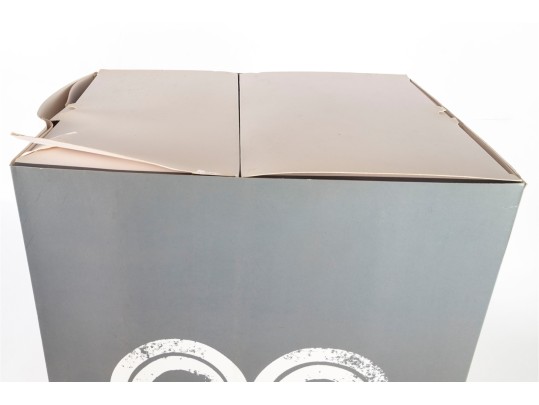 ThreeA World War Robot “4. Armstrong – Lunar Defence” Figure