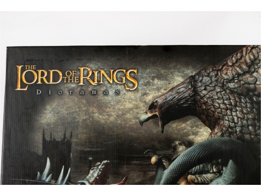 Sideshow Collectibles “Fell Beast Vs. Gwaihir” Diorama — The Lord Of The Rings: Battle Above The Black 