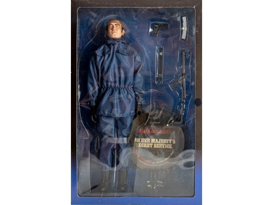 James Bond 007 “On Her Majesty’s Secret Service” 12-Inch Collectible Figure By Sideshow Toy (2002)