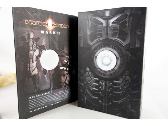 Hot Toys “Iron Man Mark II” 1/6 Scale Collectible Figure – Sideshow Exclusive (MMS78)