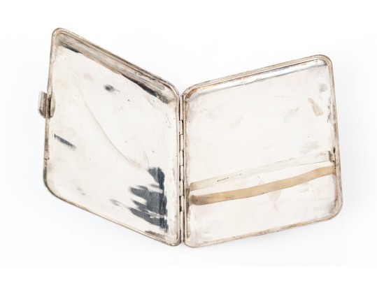 Thai Silver Cigarette Case   2.785 Troy Ozs. 