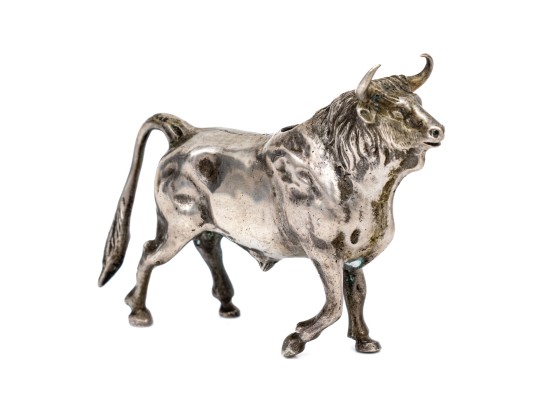 Small Sterling Silver Bull Figure     2.98 Troy Ozs, 