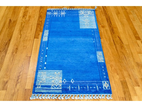 Hand-loomed Wool Runner Carpet, 4'-7 1/2