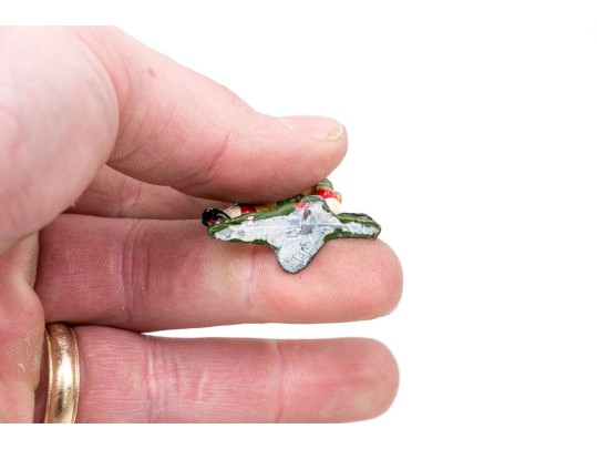 Collection Of Twenty-Five Hand-painted Lead Soldiers With Kilts