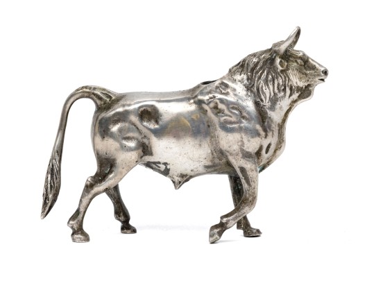 Small Sterling Silver Bull Figure     2.98 Troy Ozs, 