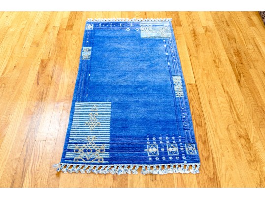 Hand-loomed Wool Runner Carpet, 4'-7 1/2