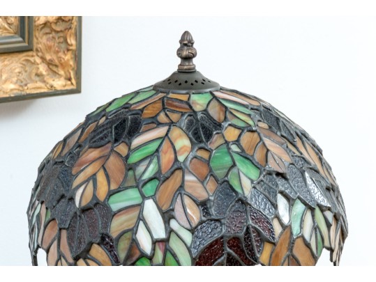 Decorative Stained Glass Table Lamp